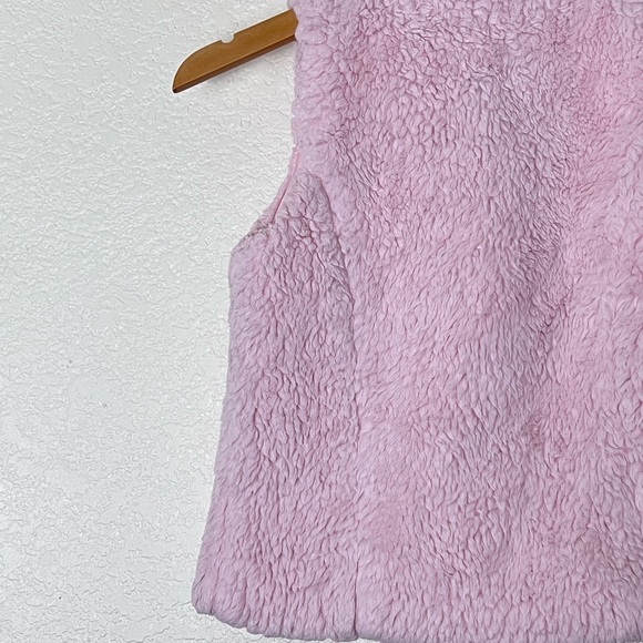 C&C California | Faux fur fluffy pink vest size 12 - Picture 6 of 10